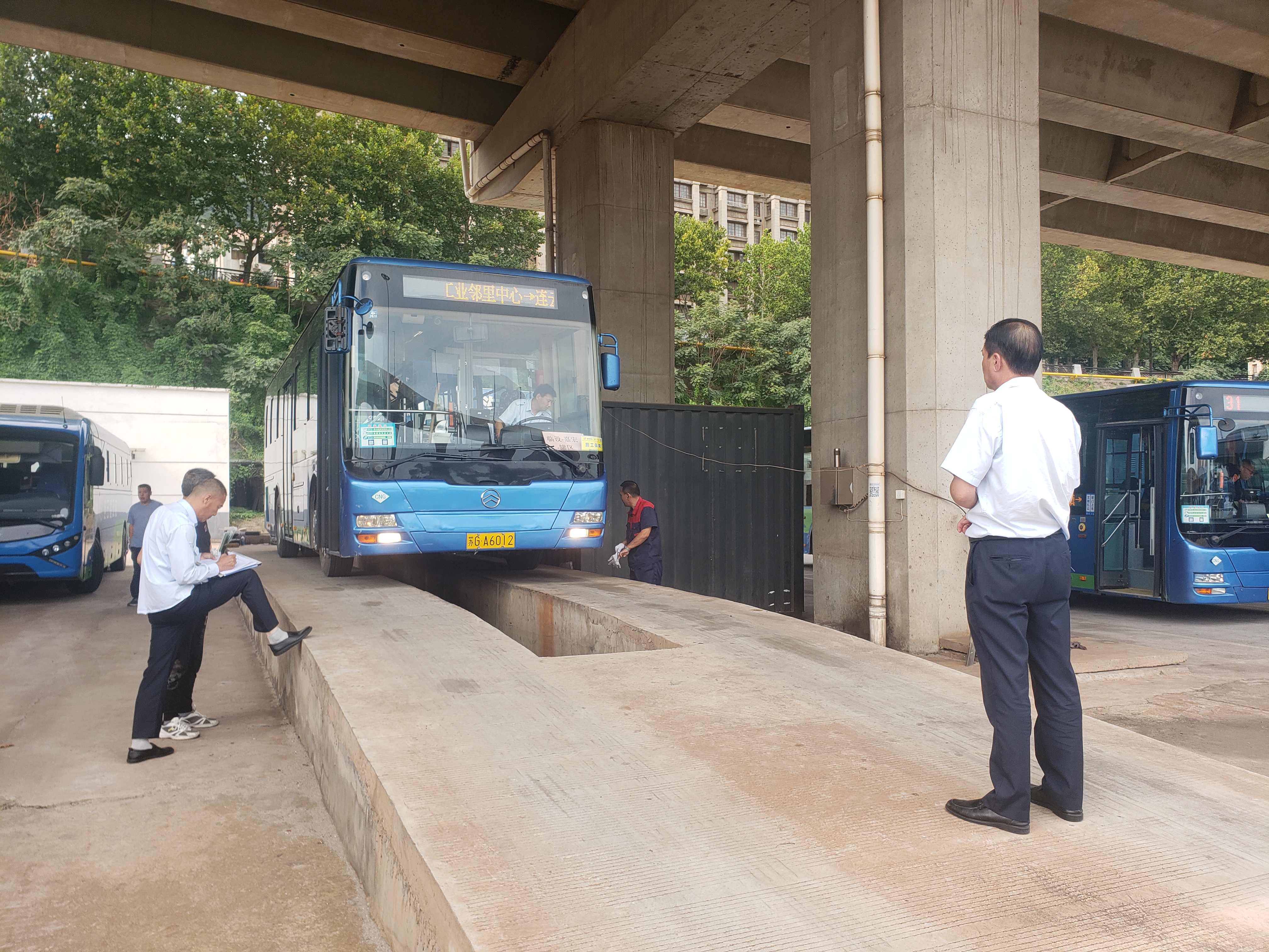 經營發展事業部開展“中秋”節前 機務專項大檢查