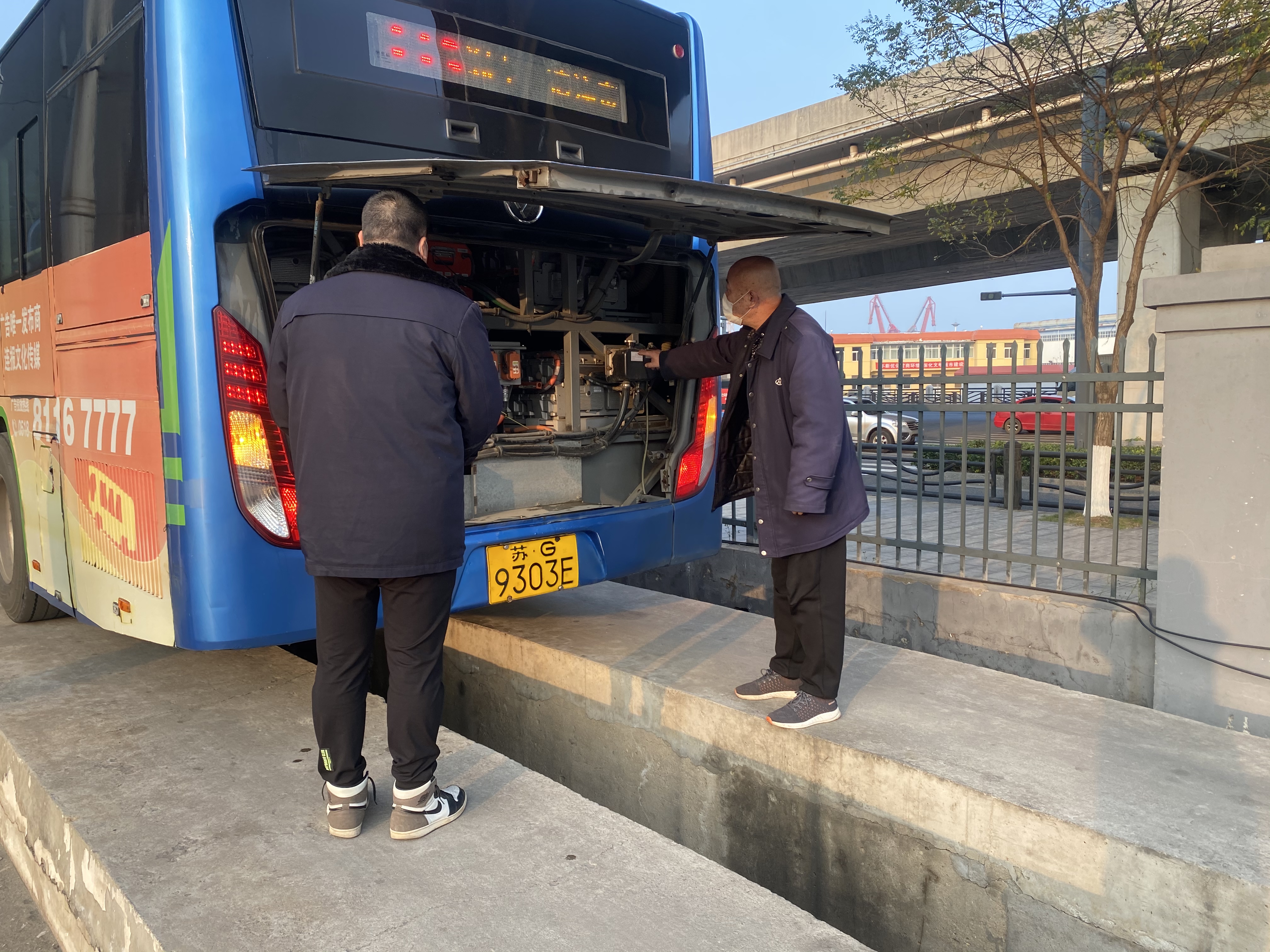 公交集團(tuán)公交事業(yè)二部開展冬季防寒防凍專項(xiàng)檢查