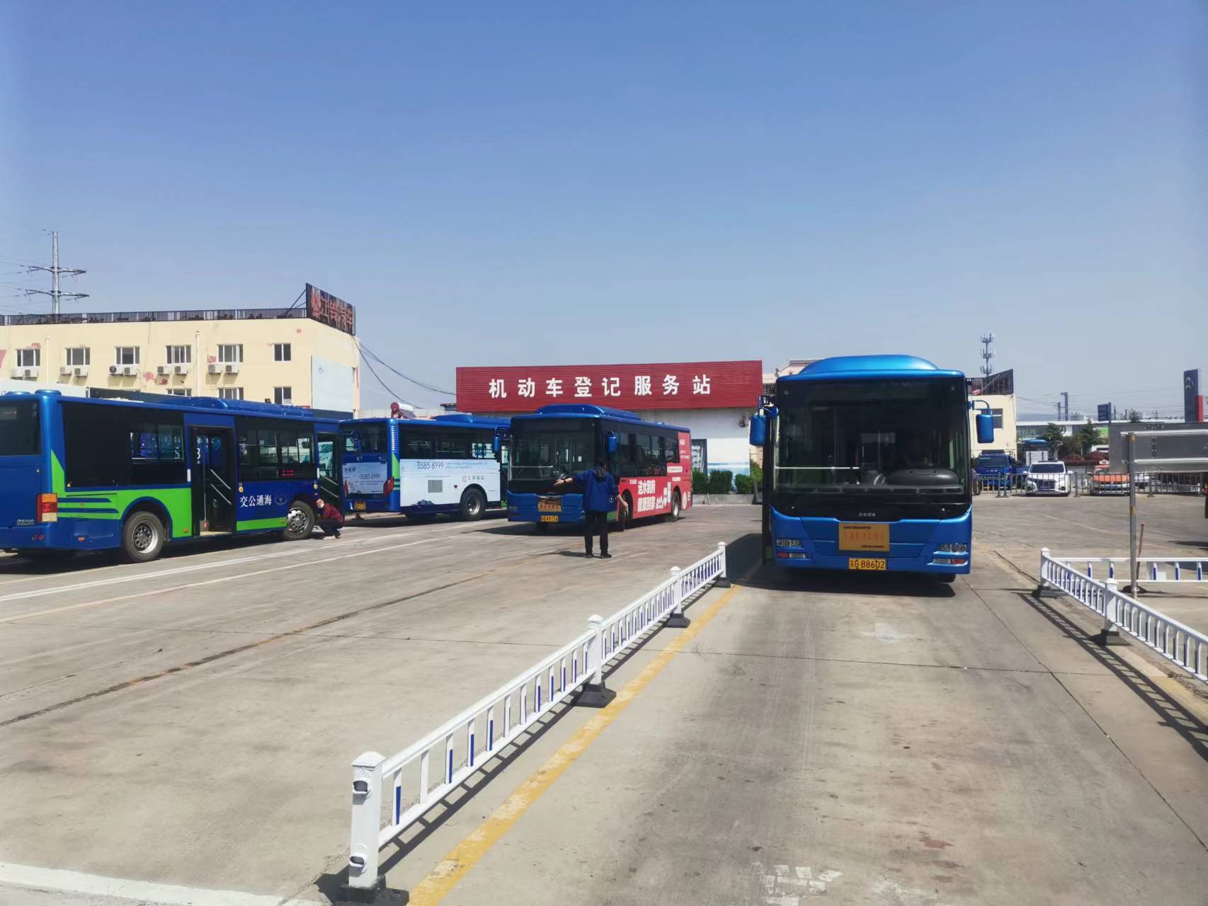 公交集團公交事業一部積極開展車輛年審工作