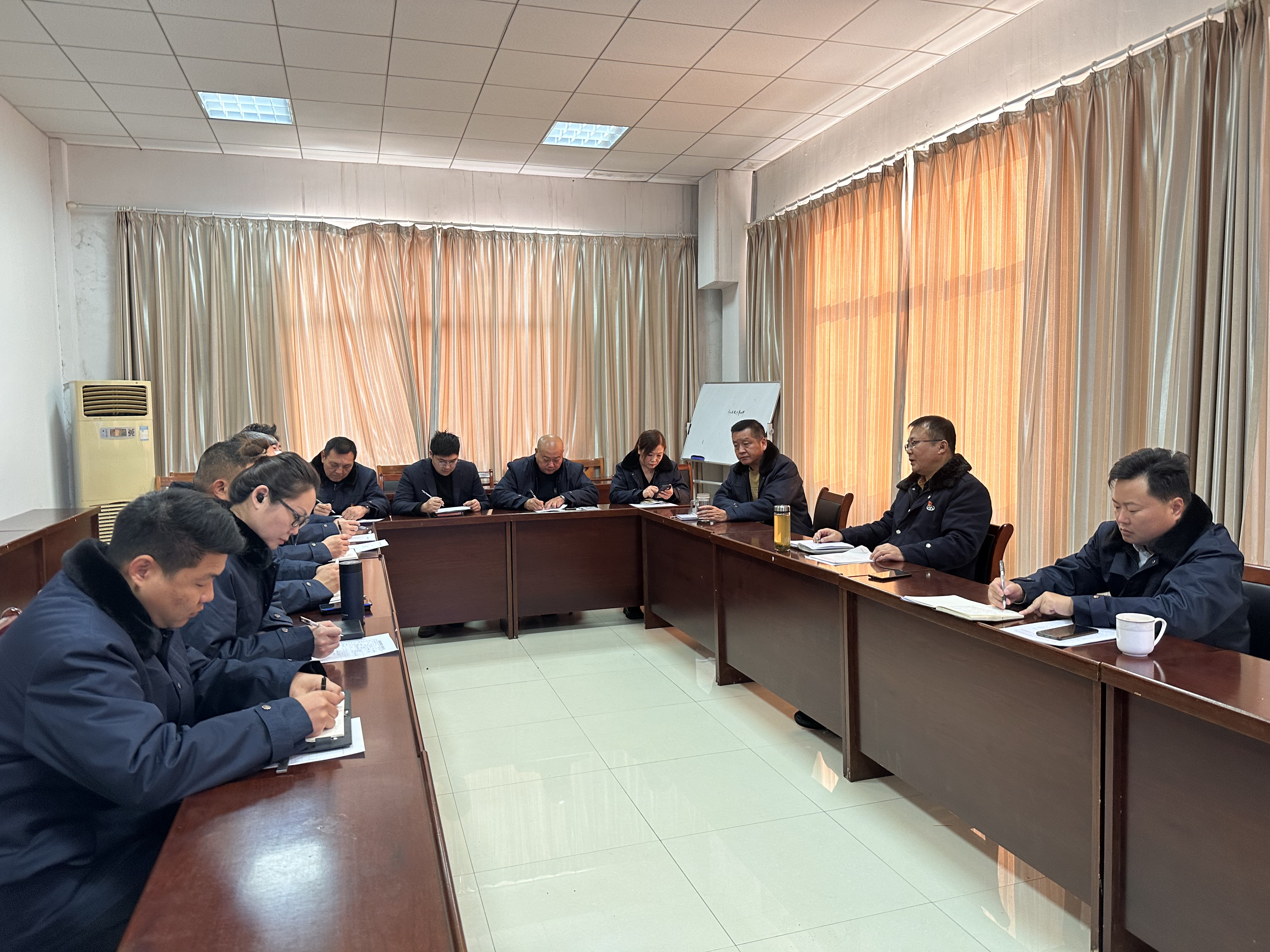 公交集團機務技術事業(yè)部開展“憲法宣傳周”普法活動