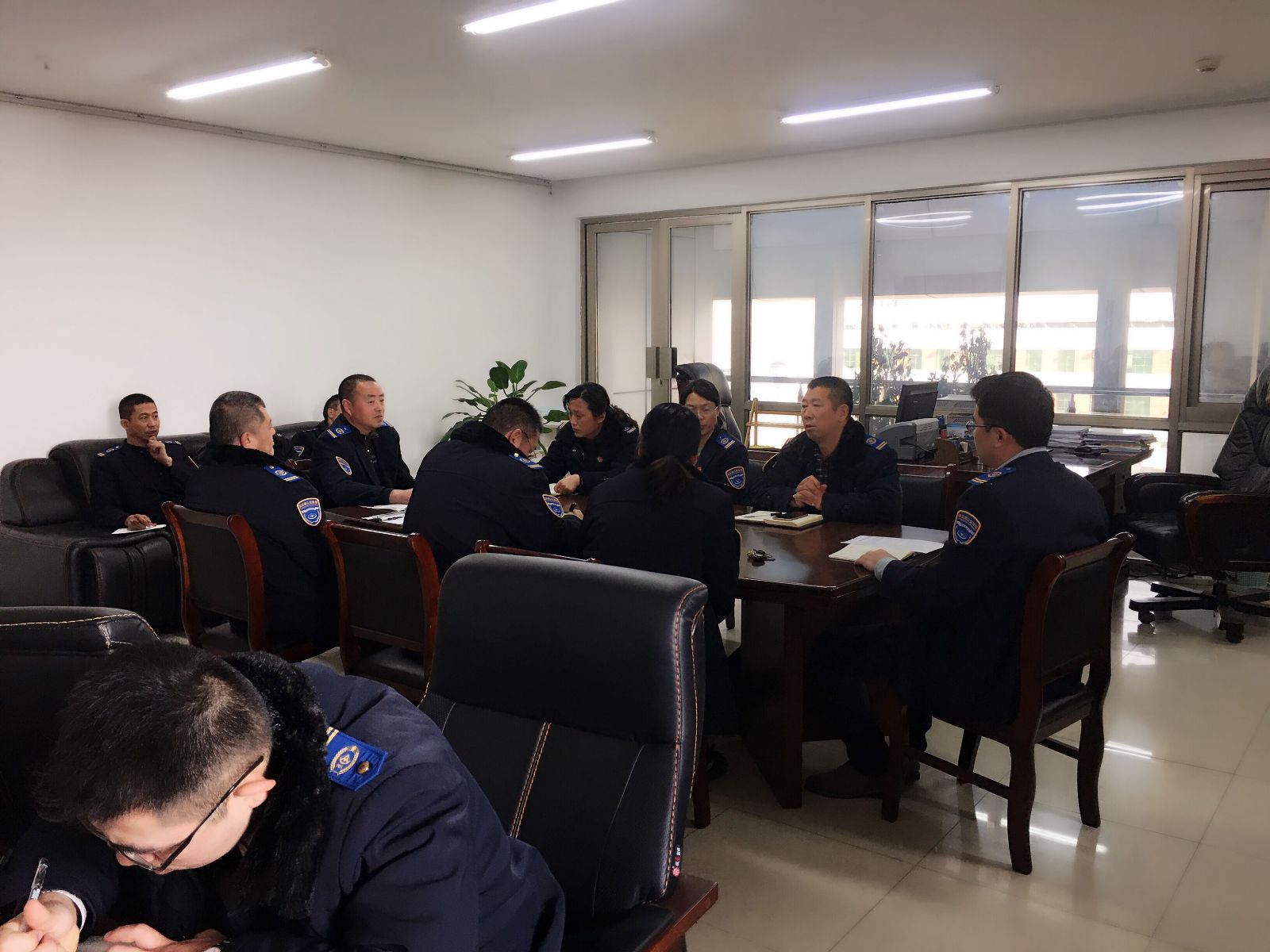 公交快速公司落實公交集團安全生產(chǎn)緊急會議內(nèi)容