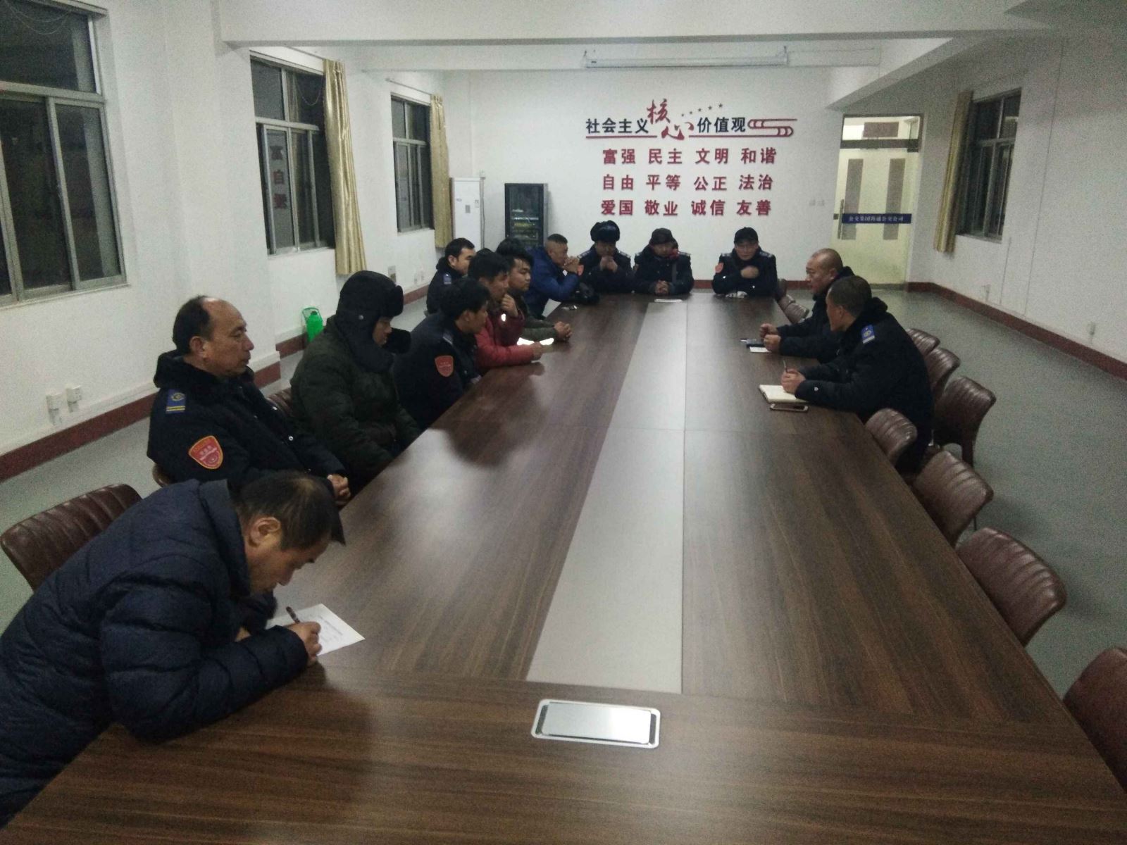 公交集團(tuán)公交事業(yè)一部召開(kāi)春運(yùn)前重點(diǎn)駕駛員安全教育會(huì)議