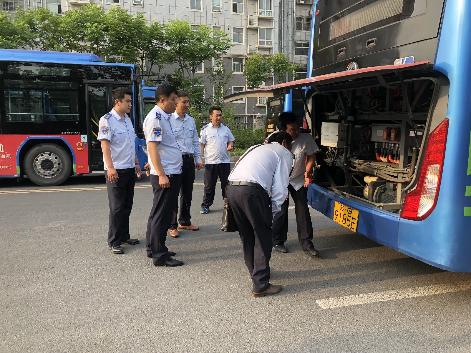 公交集團(tuán)權(quán)屬單位開展“安全生產(chǎn)月”安全專項檢查