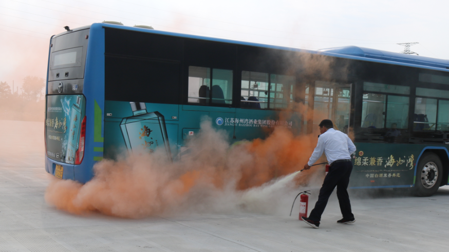 公交集團(tuán)權(quán)屬單位開展突發(fā)事件應(yīng)急處置演練