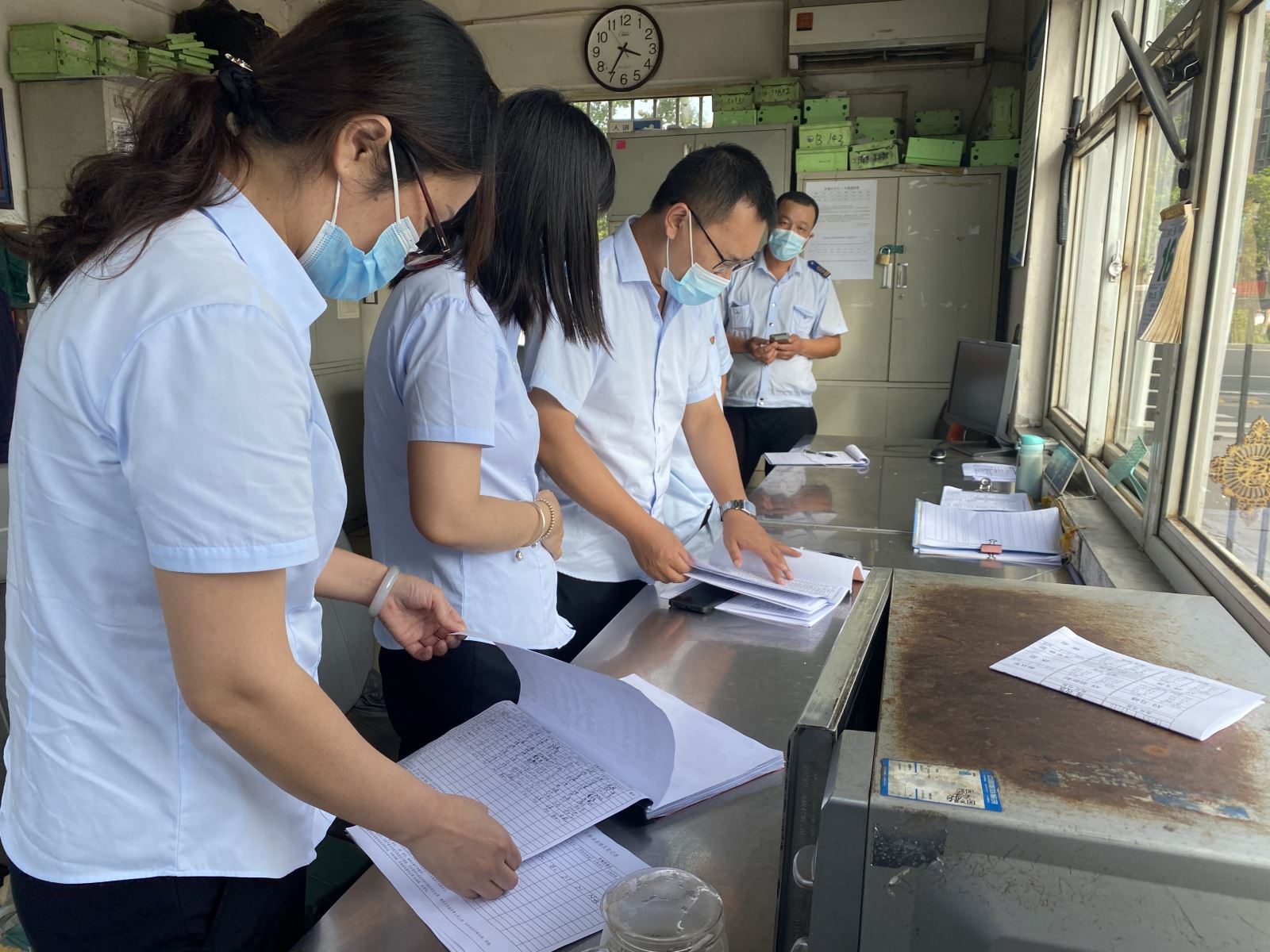 公交集團堅持疫情防控、迎接創文復審工作兩手抓、雙促進