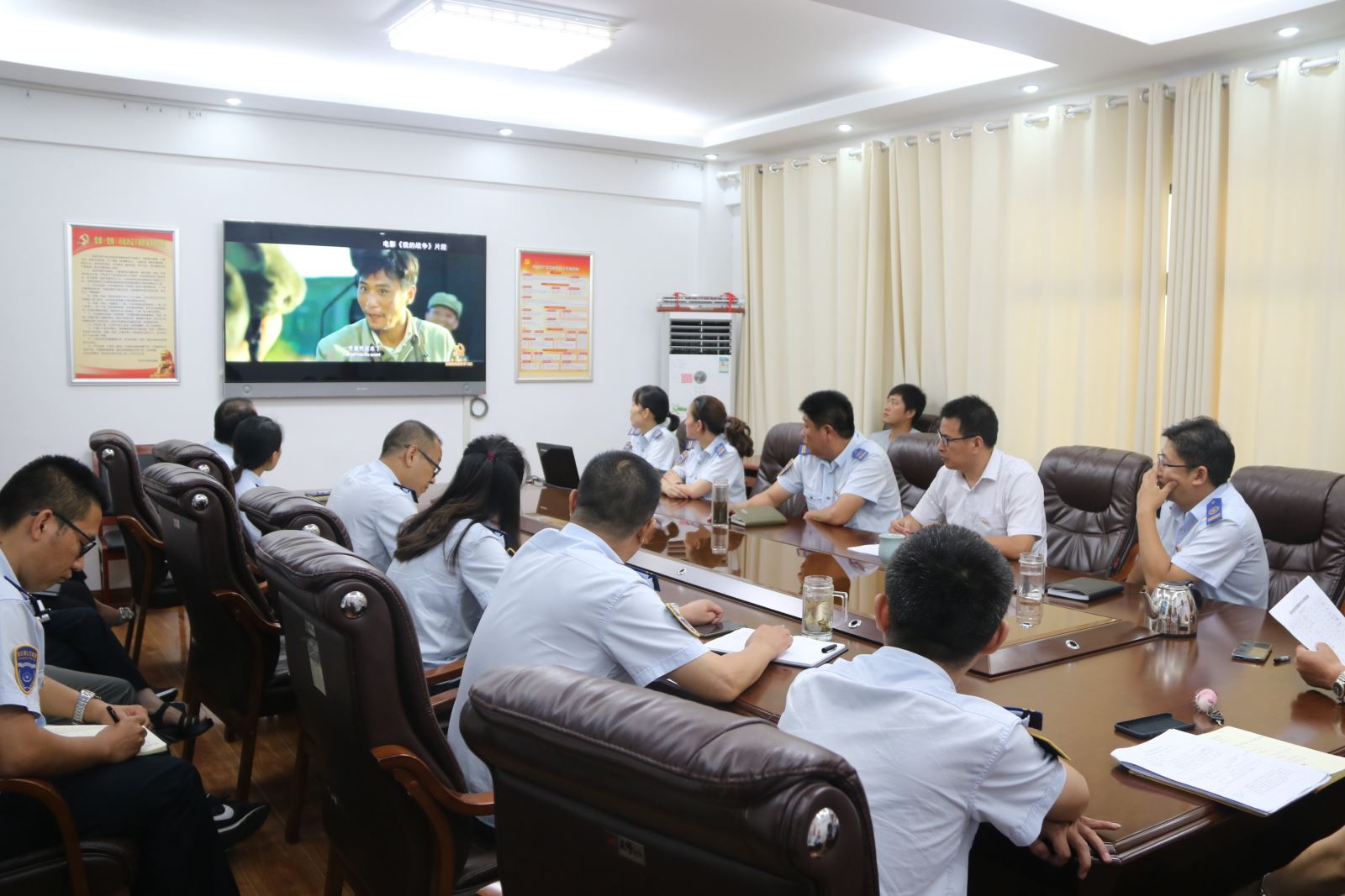 公交集團(tuán)組織開(kāi)展黨員固定學(xué)習(xí)日活動(dòng)