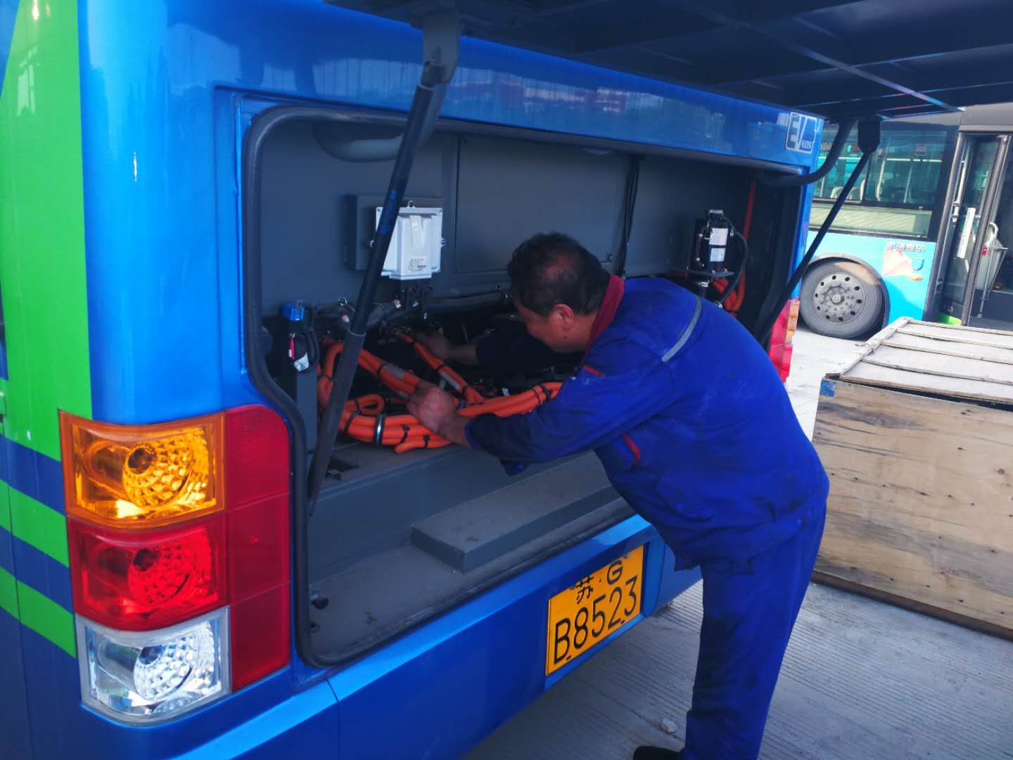 公交集團做好新車上線“體檢”工作